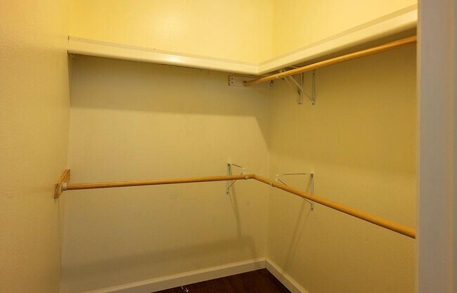 Building Photo - 10522 Clear Cove Ln