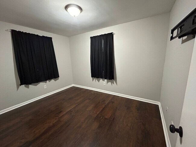 Building Photo - 3903 Newson Rd SW