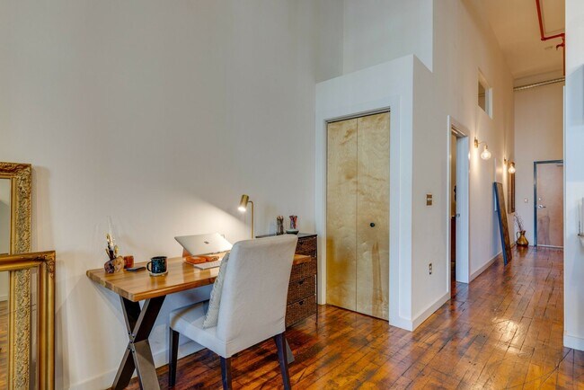 Building Photo - Amazing Germantown Loft in Historic Werthan Mills Lofts!