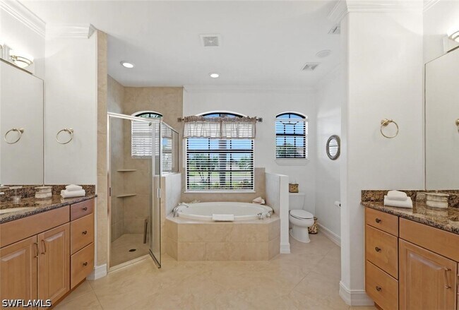 Building Photo - 18127 Royal Hammock Blvd