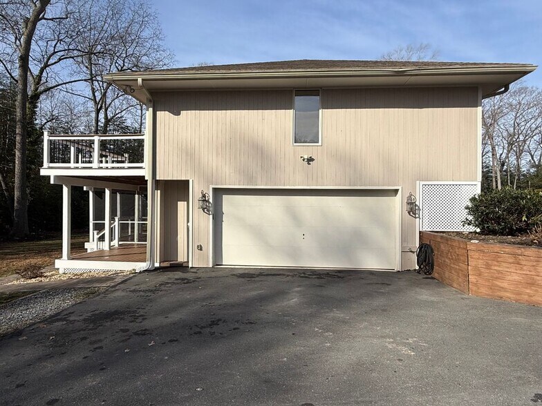 Building Photo - 29920 W Randor Dr