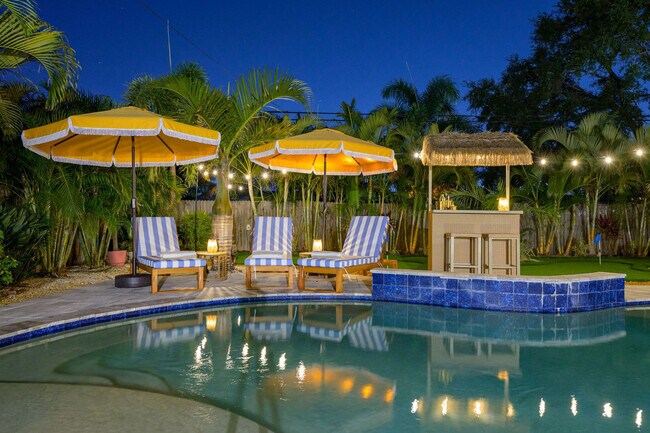 Building Photo - 10861 62nd Ave N