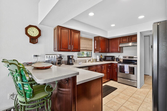 Building Photo - 42430 Adams St