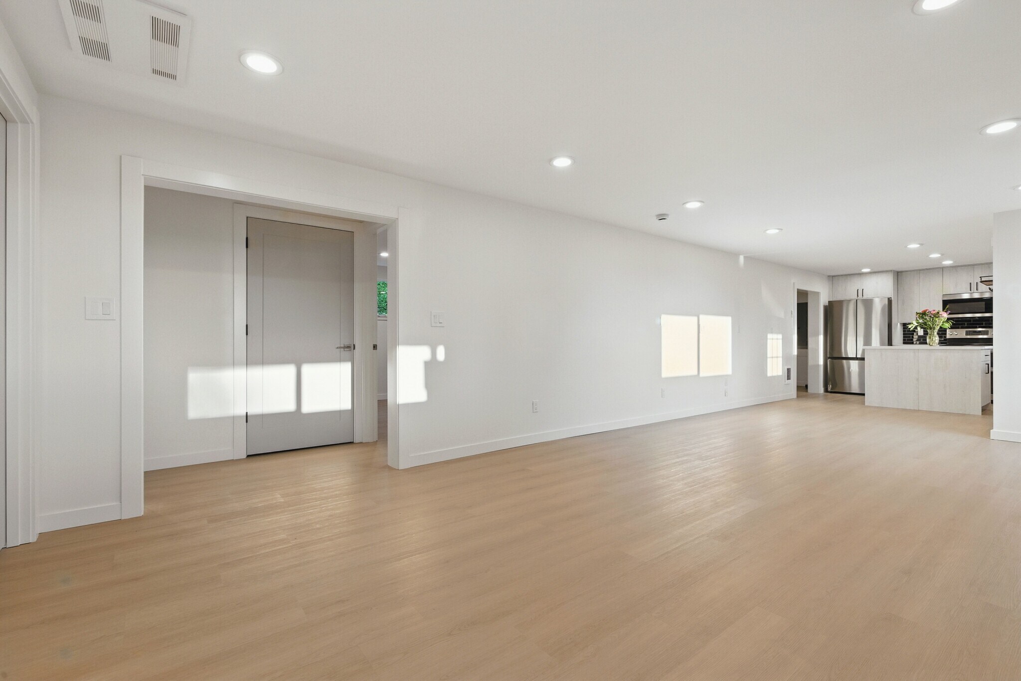 Living room - 5150 S Creston St