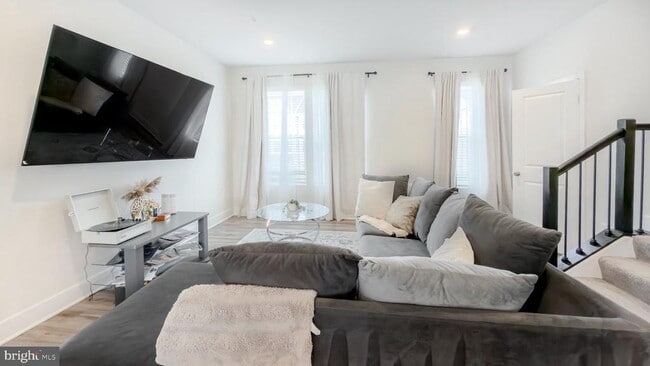 Building Photo - 11042 Corvin Pl