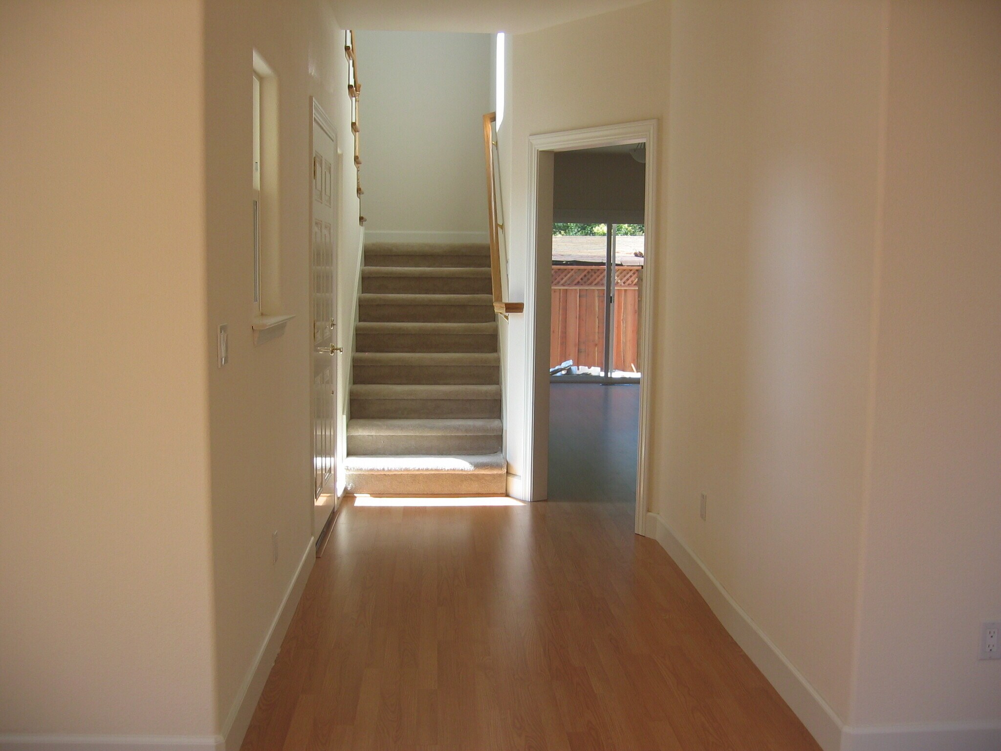 Building Photo - 400 Cypress Ave