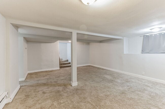 Building Photo - 10827 10th Ave SW
