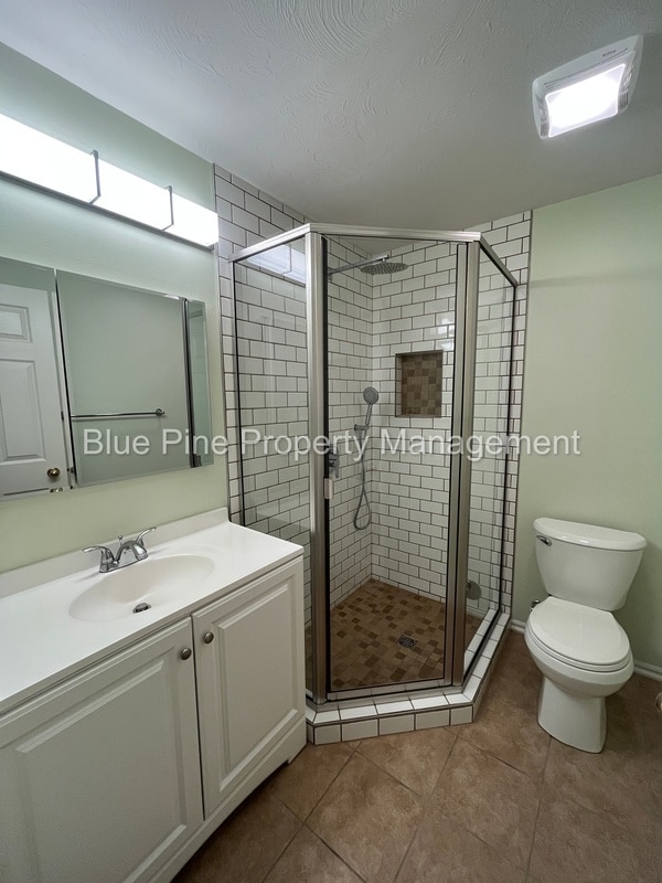 Building Photo - 4342 Williamsburg Ln