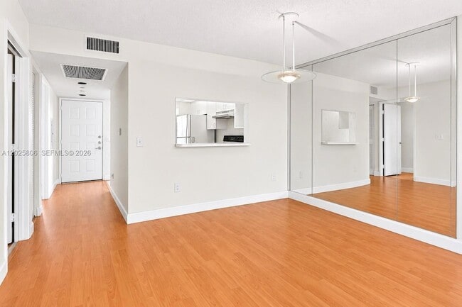 Building Photo - 1650 SW 124th Terrace