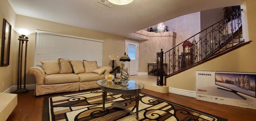 Building Photo - 3709 Silver Brook St