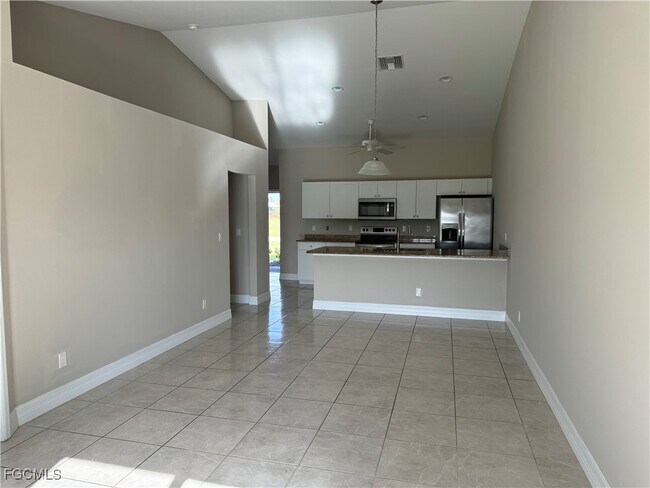 Building Photo - 4417 SW 8th Ct