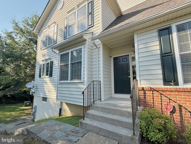 Building Photo - 5624 Arrowfield Terrace