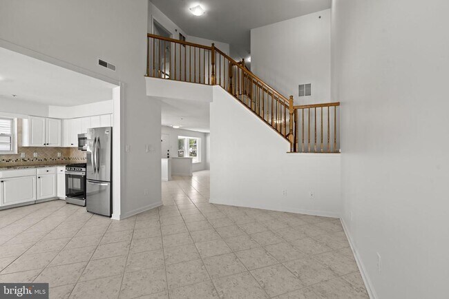 Building Photo - 124 Buckingham Way