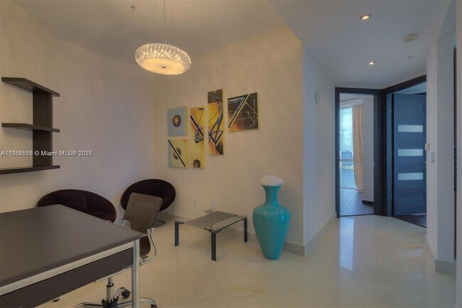 Building Photo - 18101 Collins Ave