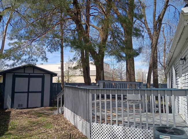 Building Photo - Dutch Mill Homes