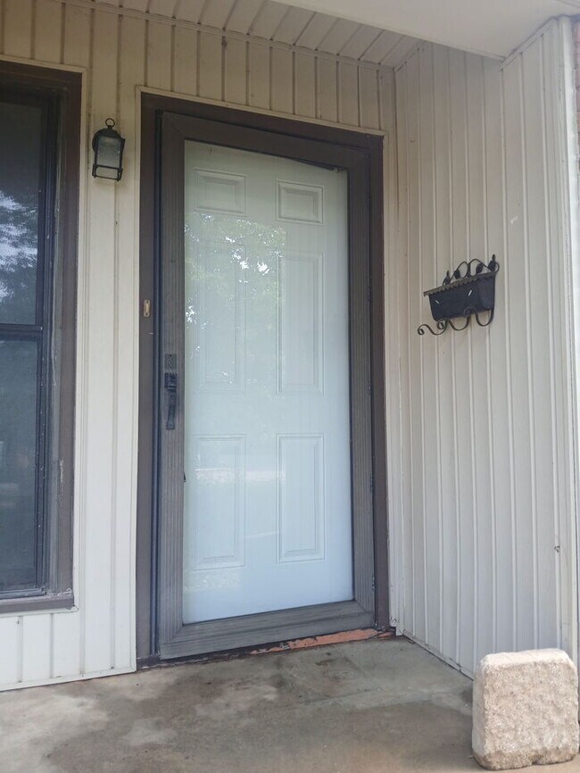 Building Photo - Great Rental in Farmers Branch, TX 75234
