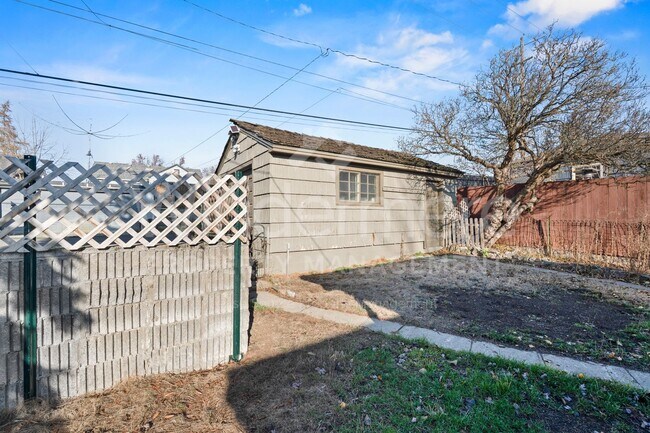 Building Photo - Welcome to Downriver