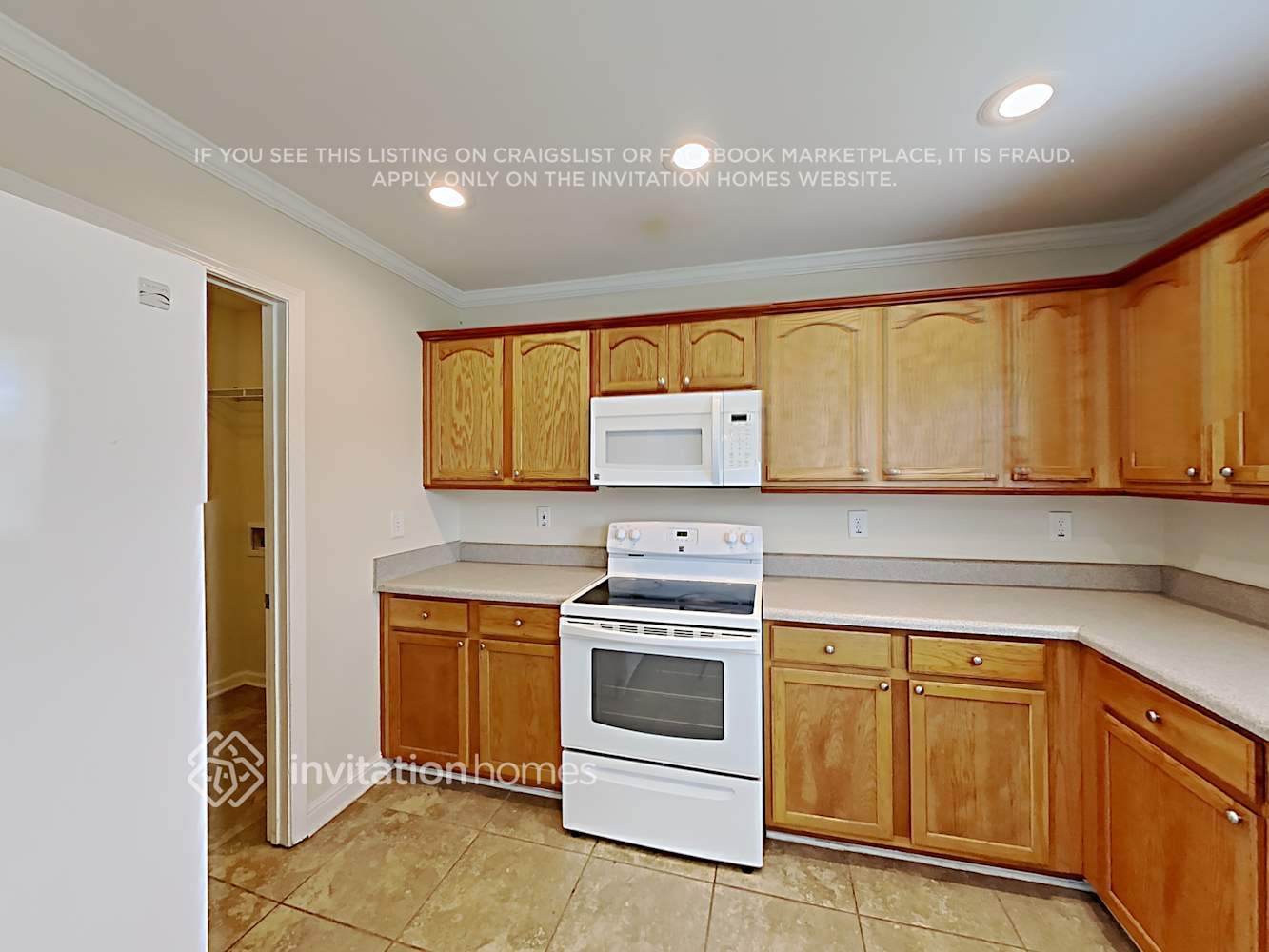 Building Photo - 9721 Hollyburgh Ter
