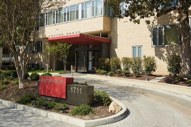 Building Photo - Discover this Dupont Circle Studio on Mass Ave with All Utilities included.