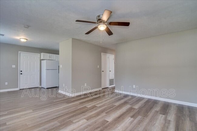 Building Photo - 3411 Princess Ct