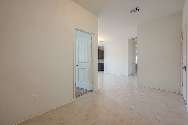 Building Photo - 4014 Teramo Ln