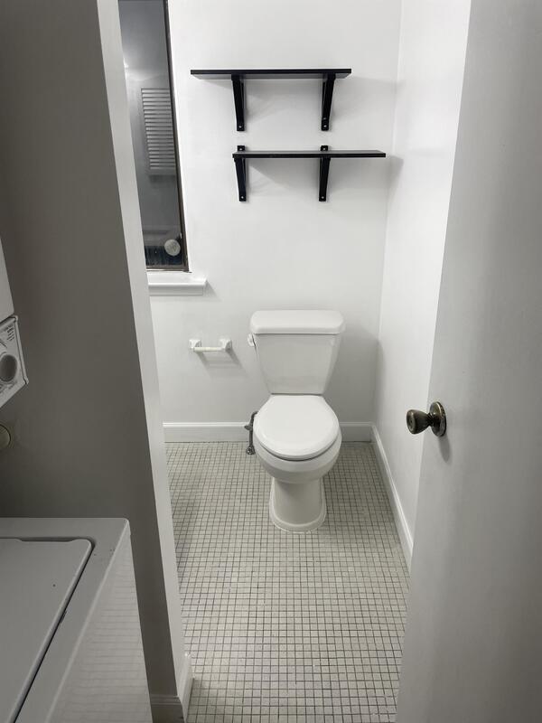 Building Photo - 66 Banner Ct