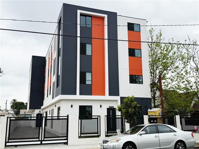 Building Photo - 1596 W 36th St