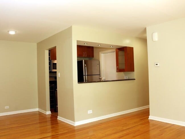 Building Photo - 361 Grissom Ct