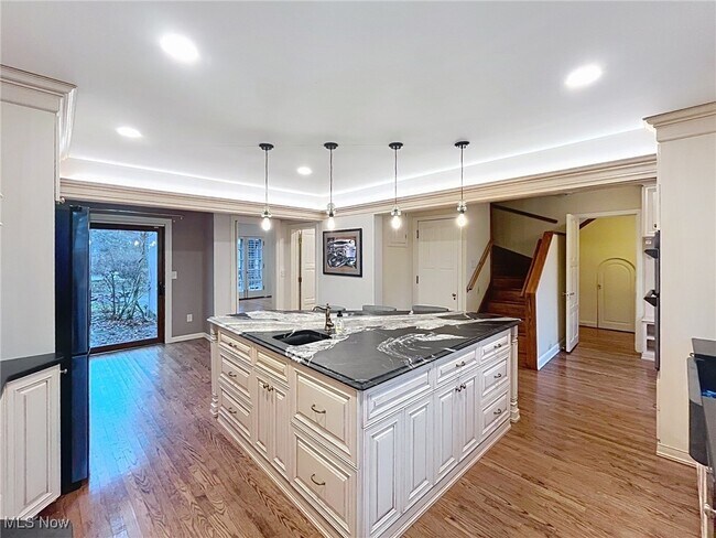 Building Photo - 2265 Stillman Rd