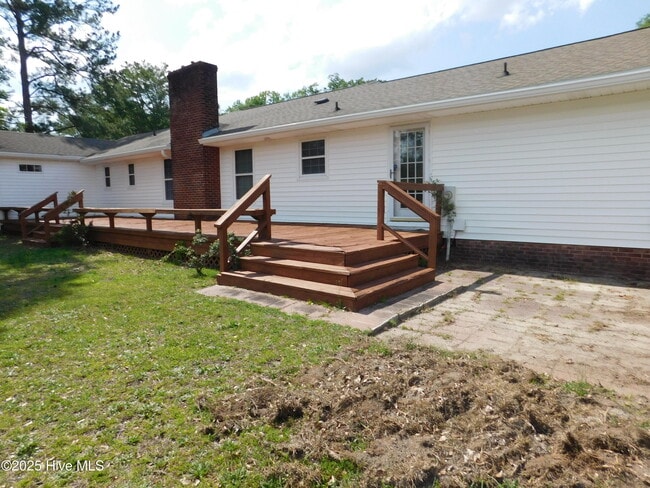 Building Photo - 3701 Lavenham Rd