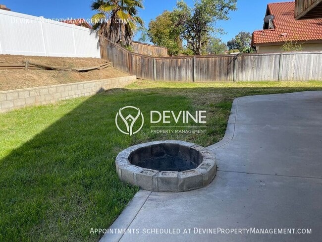 Building Photo - 23720 Redbark Dr