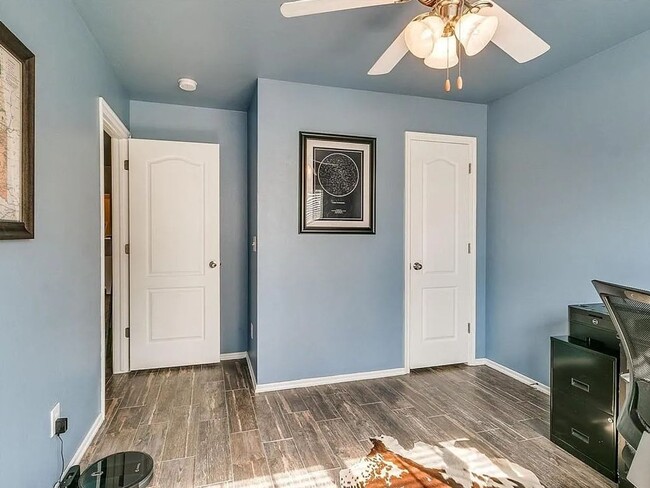 Building Photo - AVAILABLE NOW -  $500 Off First Month | 4-Bed Home in the Heart of Mustang | Storm Shelter & Mode...