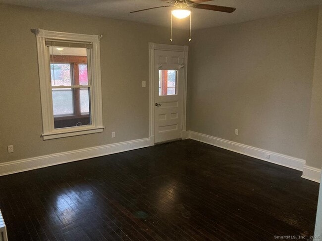 Building Photo - 14 Glenwood St