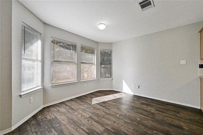 Building Photo - 1311 Tetbury Ln