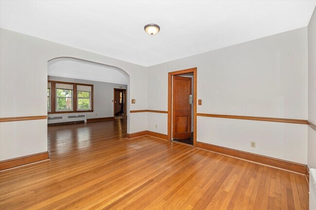 Building Photo - 531 Lee Pl