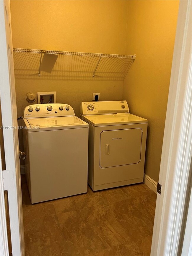 Building Photo - 15389 SW 90th Terrace