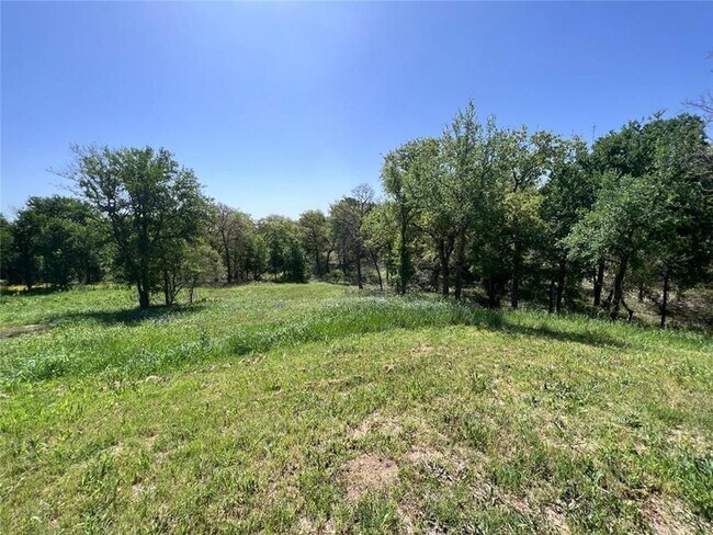 Building Photo - 8127 Burleson Manor Rd