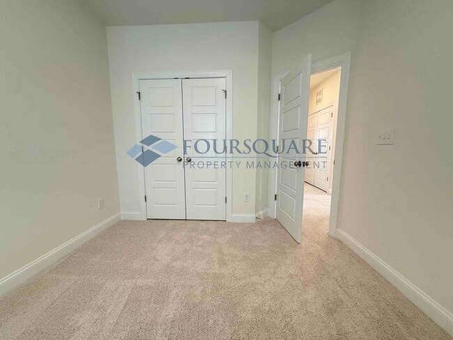 Building Photo - Bright End-Unit 3-Bed / 2.5-Bath Townhome with Flex Space, Gourmet Kitchen & 2-Car Garage – Walka...