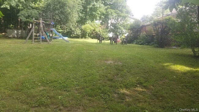 Building Photo - 7 Merriewold Ln S