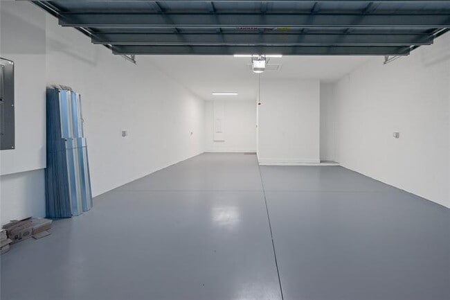 Building Photo - 5164 Liberty Ln