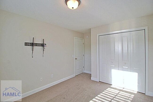 Building Photo - 681 Abode Ave