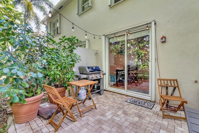 Building Photo - 16089 Poppy Seed Cir