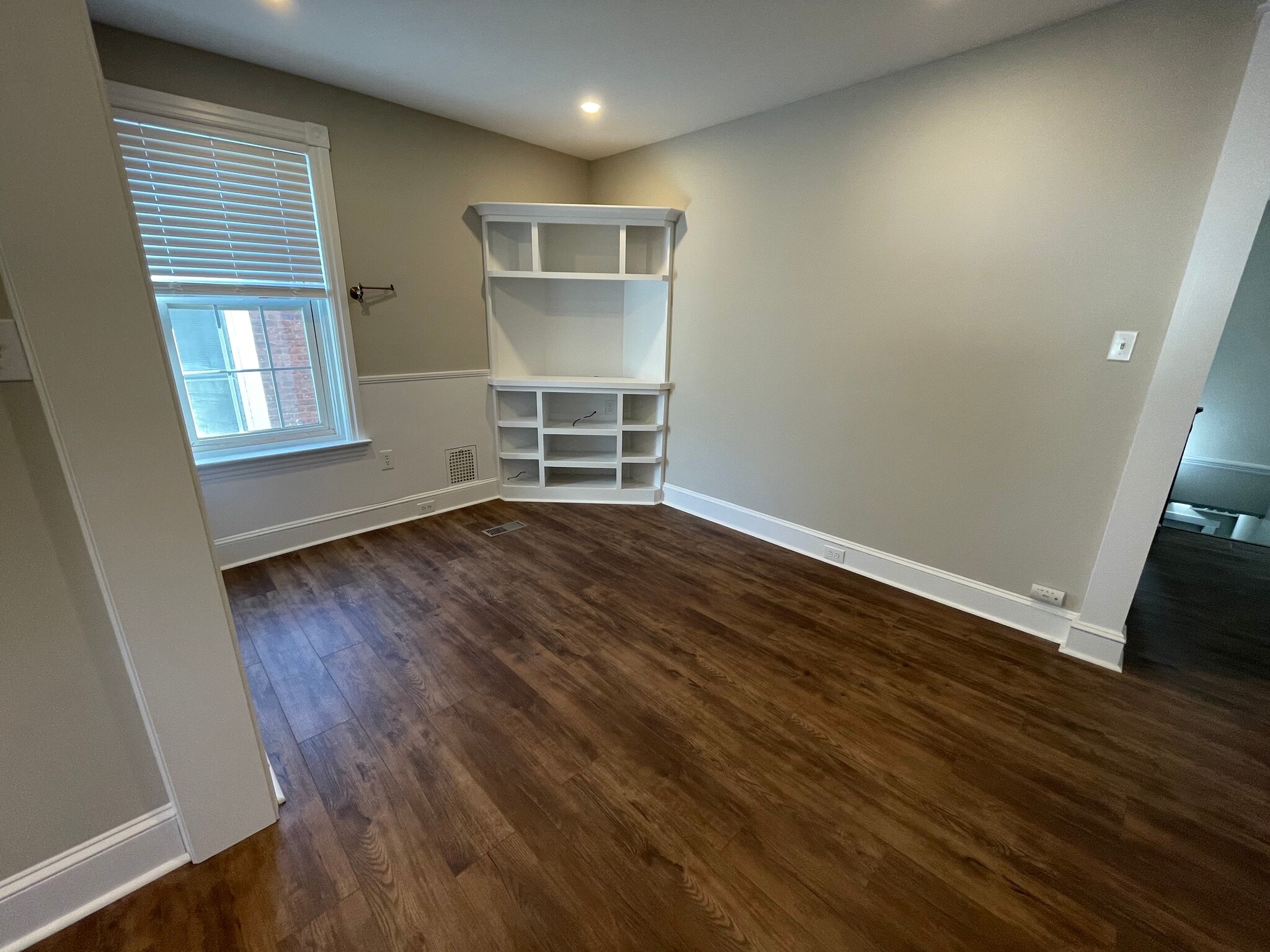 Living Room - 303 S Olive St