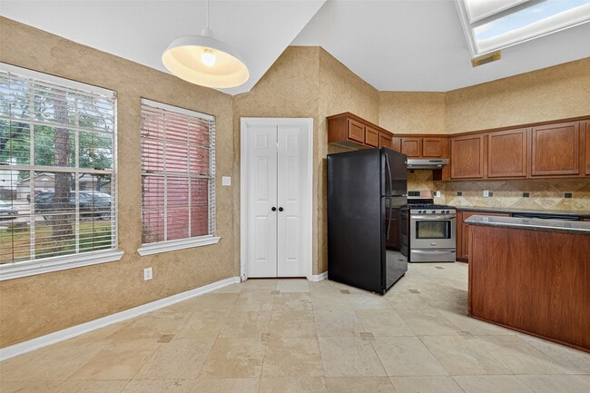 Building Photo - 307 Roans Prairie Ln