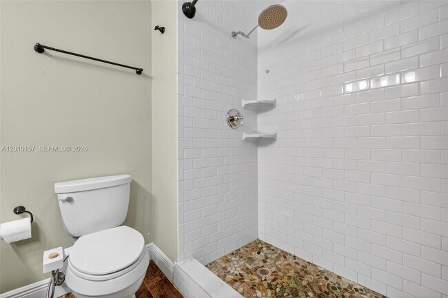 Building Photo - 4250 SW 70th Terrace