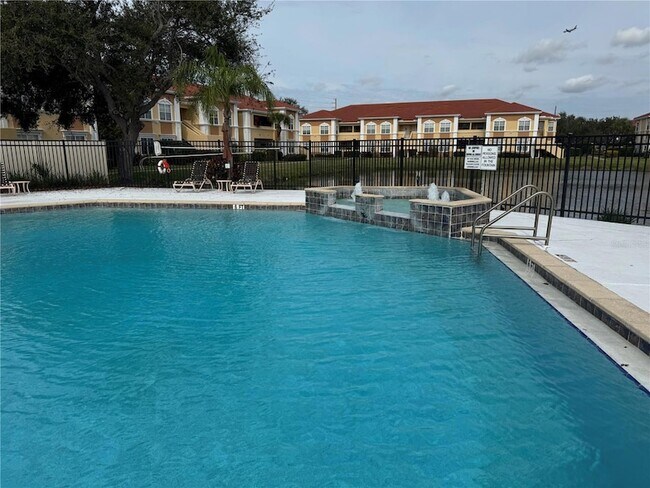 Building Photo - 1130 Villagio Cir