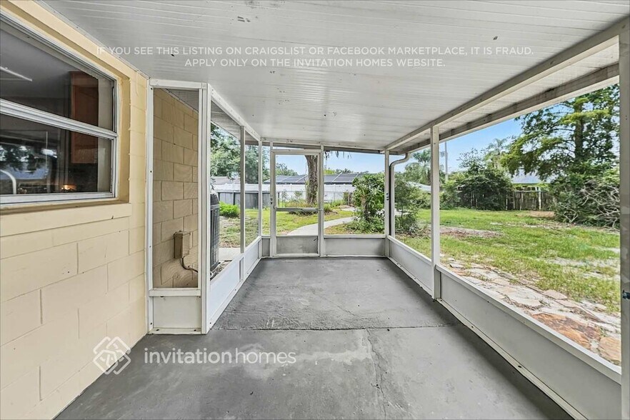 Building Photo - 819 Centerwood Ct