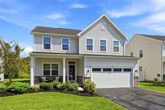 Building Photo - 100 Lynette Ln