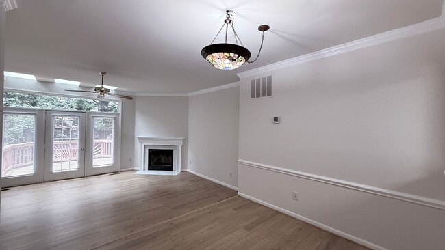 Building Photo - Occoquan Townhouse