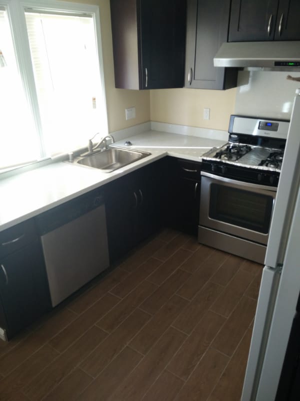 Building Photo - 600 Wesley Ave